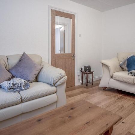 Holloway - 2 Bedroom Cottage - Stepaside Stepaside  Экстерьер фото